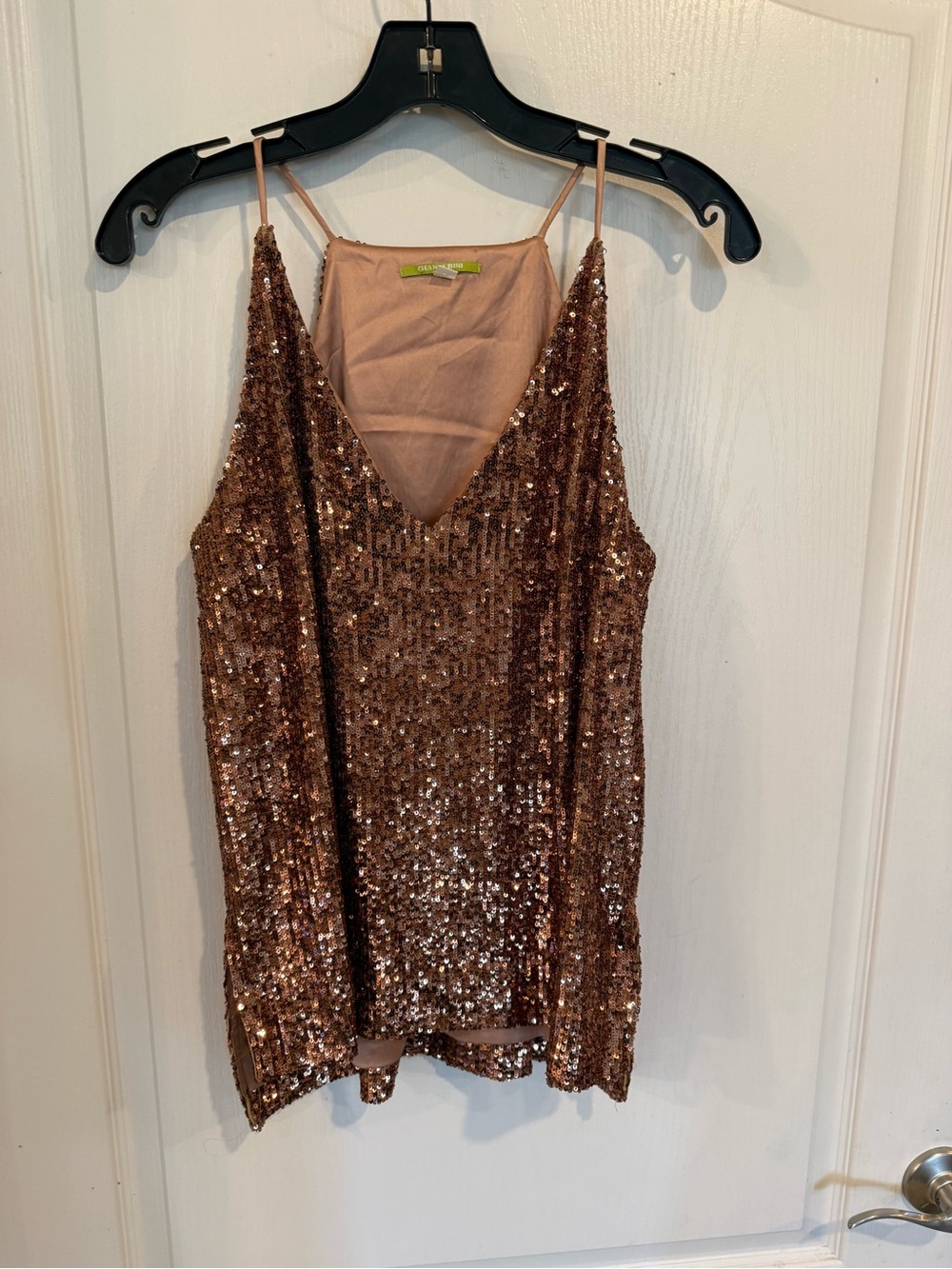 Gianni Bini cooler Sequin shine bright V-Neck Side Split cami tank top small